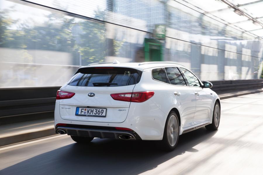  Kia Optima Sportswagon GT 2016 года  (фото 27 из 33)